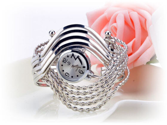 Metalowa bransoletka  zegarek plecionka  - srebrny